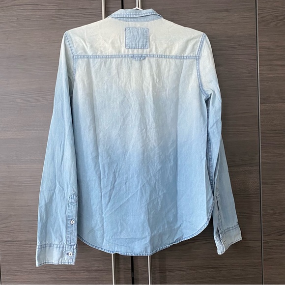 Abercrombie and Fitch Denim Button Down Shirt - Picture 2 of 4